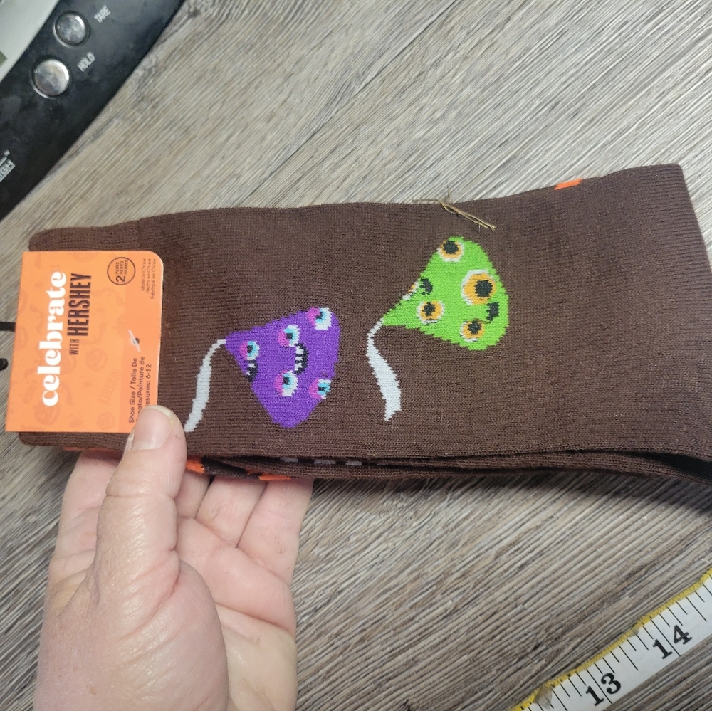 Hersheypark Chocolate Reeses New Socks 2 Pairs Size‎ 6-12 A22